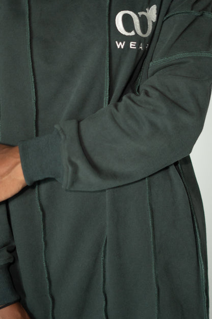 This green comfort hoodie dress for women is designed to be super comfortable, soft, and high quality, suitable for everyday wear. Made from sustainable materials, it's a popular and cute choice.