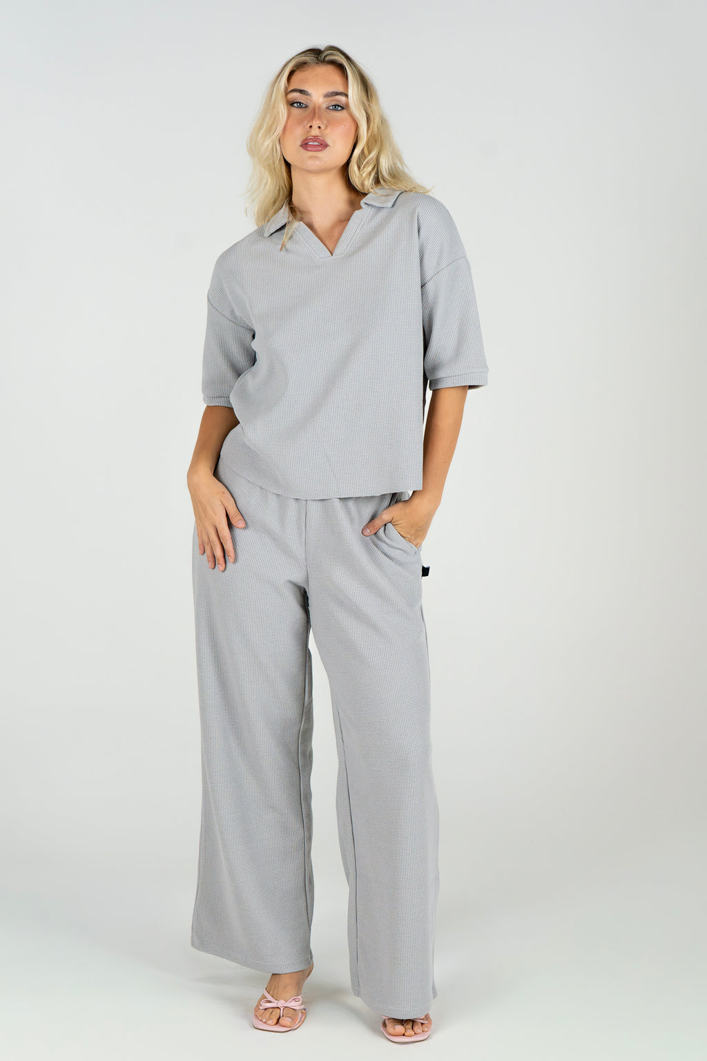V-Neck Waffle Set