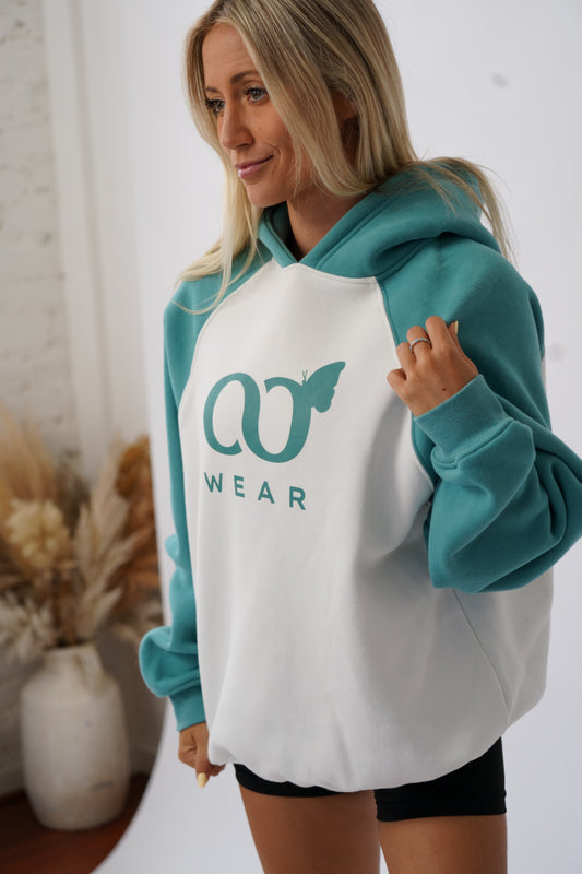 Signature Pullover Hoodie