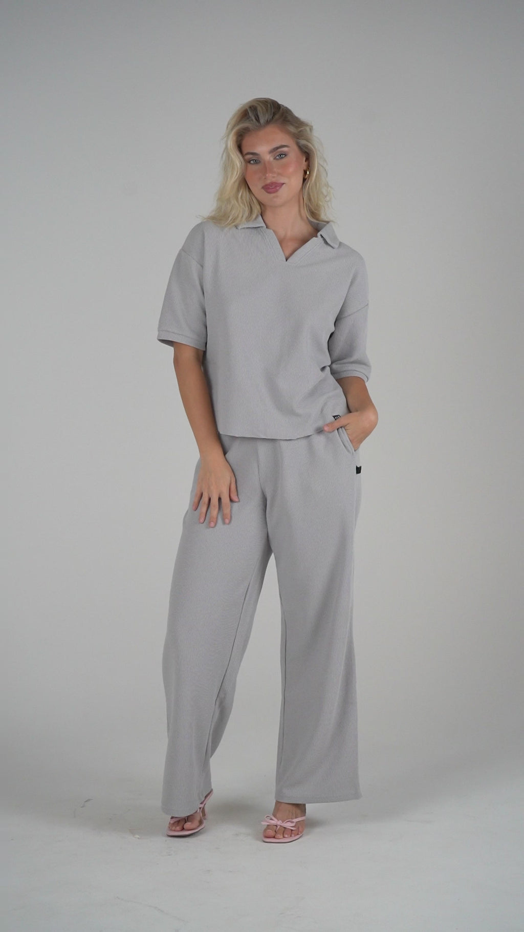 V-Neck Waffle Set